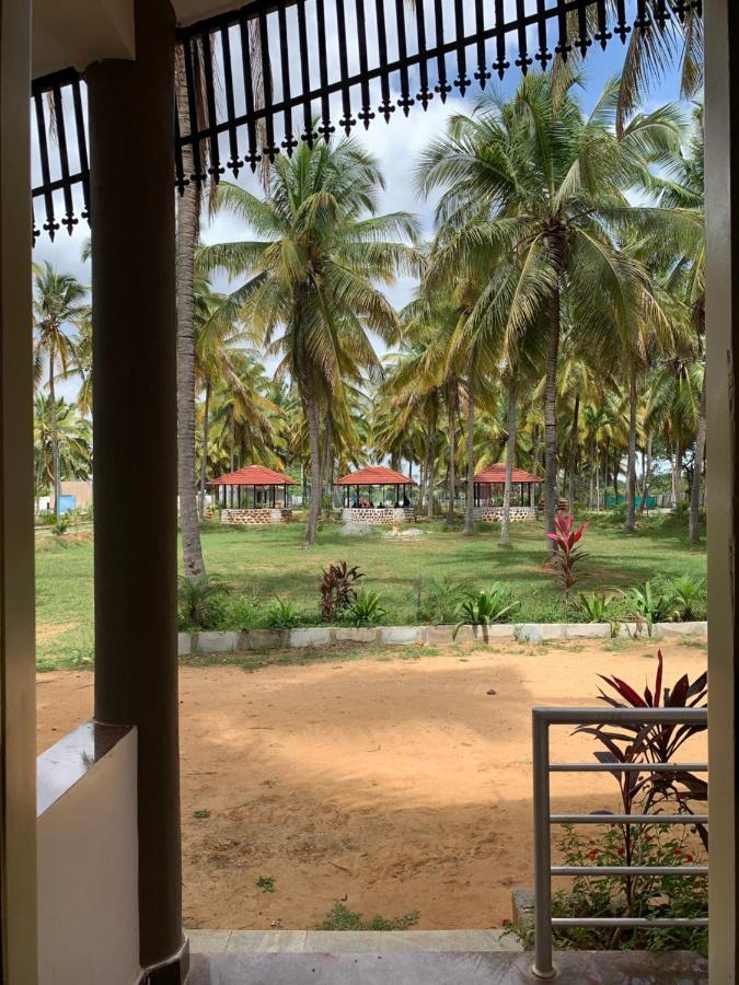 Thumbe Goodu Resort Yadiyur Bagian luar foto